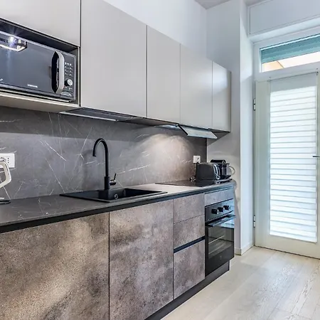 Lejlighed Pisani Milano