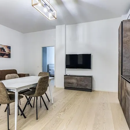 Pisani Apartment Milan